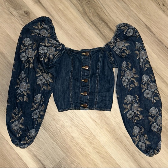 Wrangler Blue Floral Crop Top - Picture 3 of 6